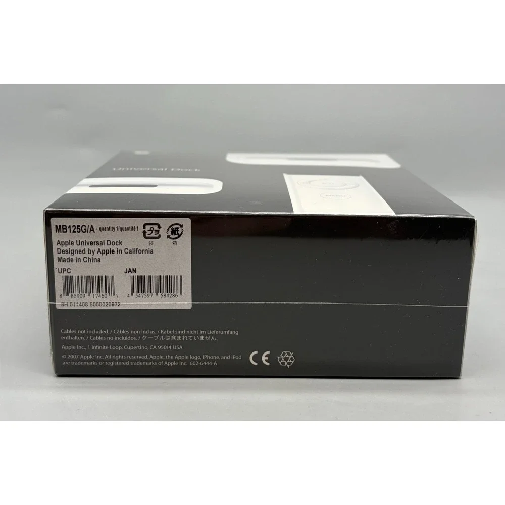 Apple Universal Dock for iPod/IPhone MB125G/A - Sealed
